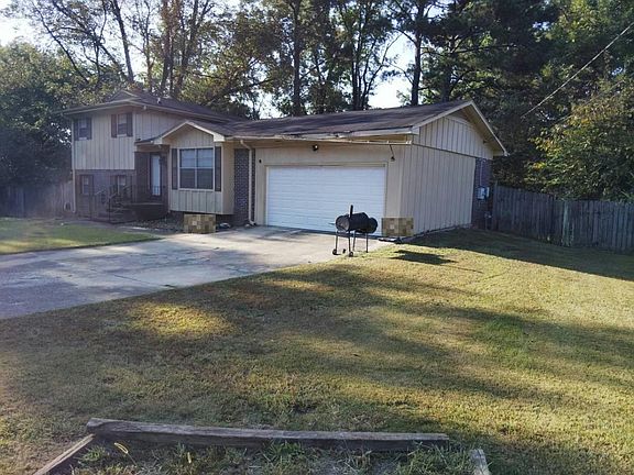 2nd image of 609 Fairlawn Ct