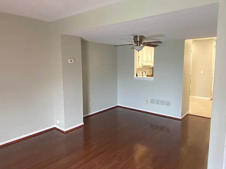 2930 Millbank Row — Photo 17