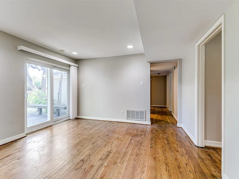 6545 Winton St — Photo 15