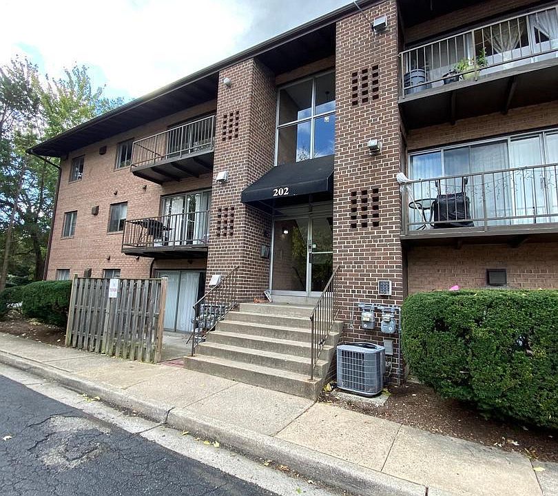 1st image of 202 E Mason Ave APT 203