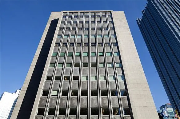 201 Stanwix — Photo 27