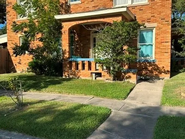 1628 46th St, Galveston, TX 77551