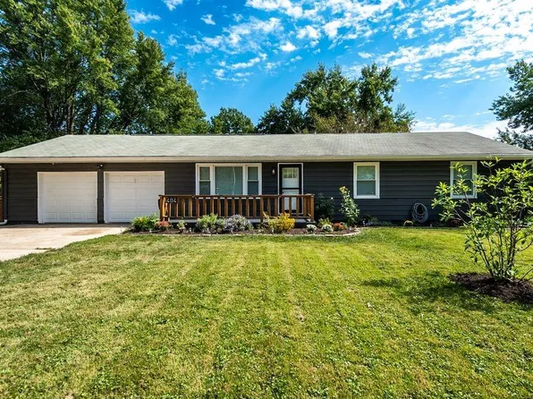 404 SW 9th St, Blue Springs, MO 64015