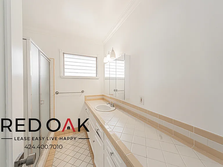 1247 Berkeley St #6 — Photo 13
