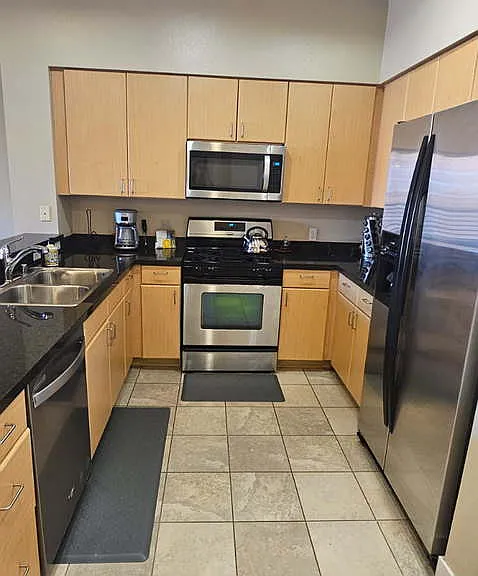 445 Island Ave #413 — Photo 2