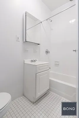 Rented by Bond New York | media 22