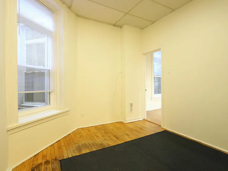 1414 W Polk St #2 — Photo 13