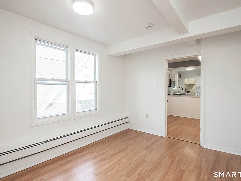 2879 Fairfield Ave #3 — Photo 2