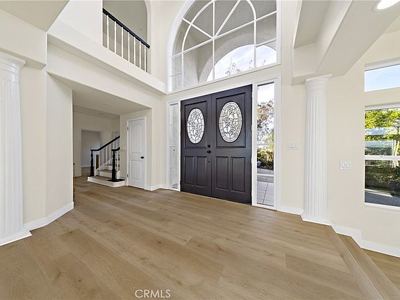 4th image of 1522 Maxwell Ln