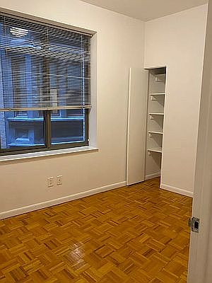 5th image of 50 Pine St #2018