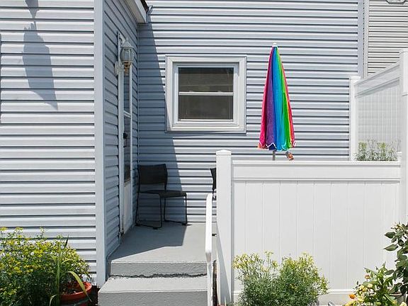 4th image of 316 Lehman St