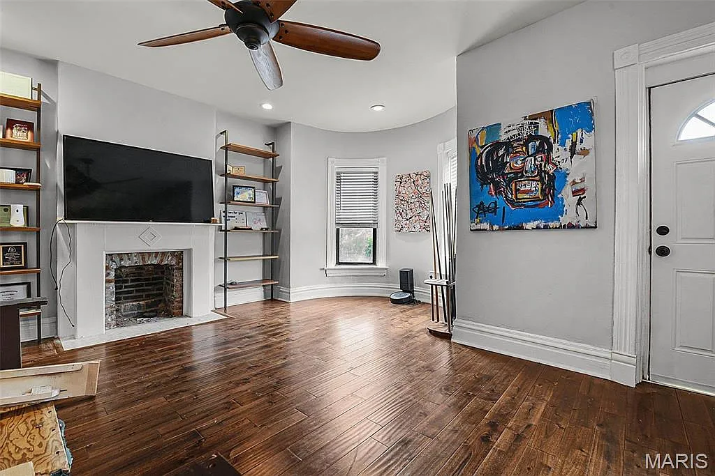 2 bed, 1.0 bath, 1440 sqft, $1,600 — Photo 4