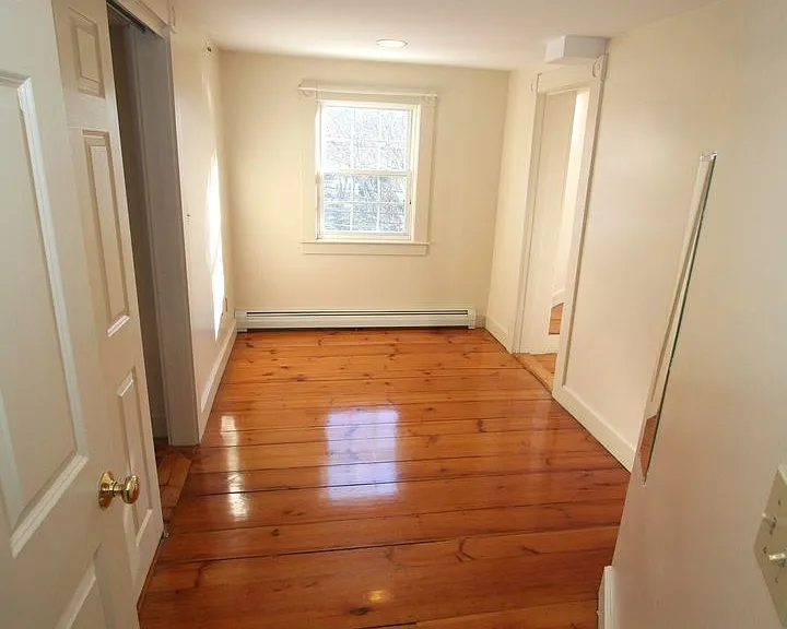 728 Central — Photo 19