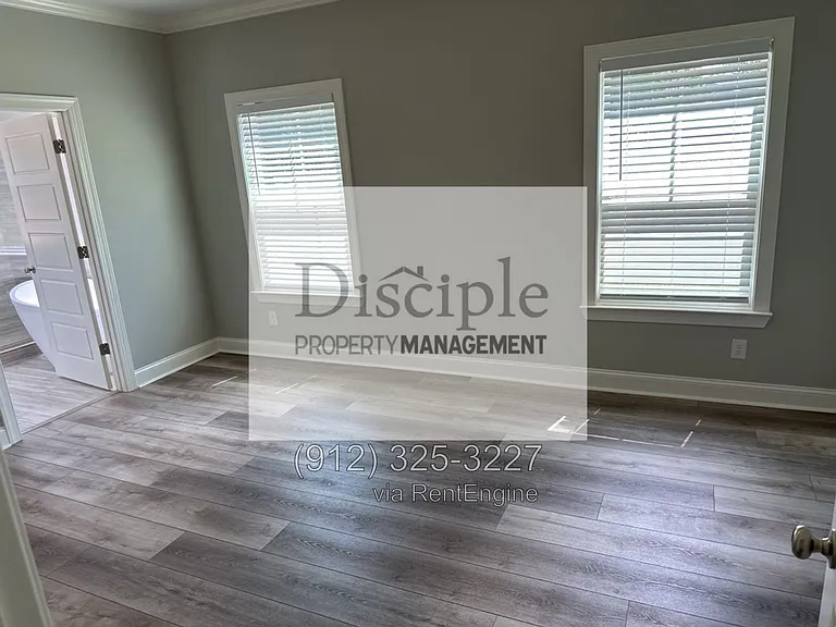79 Ennis Rd — Photo 15