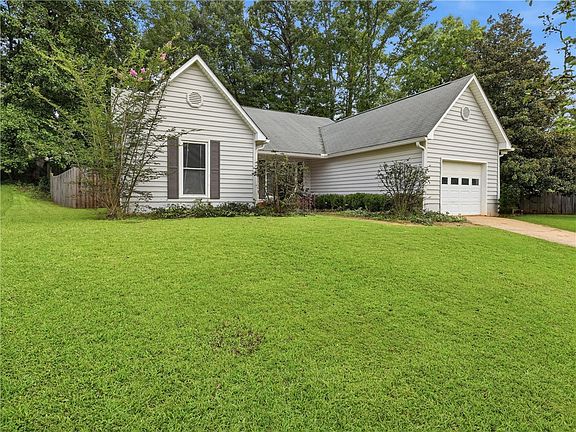 2nd image of 802 William Dr