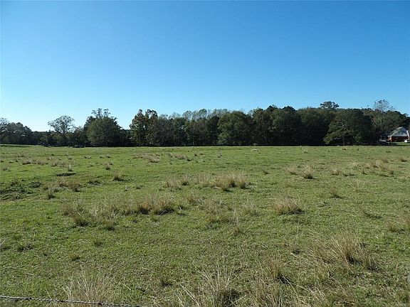 5th image of 328 Private Road 1611
