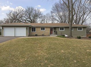 1855 Hampshire Ln N, Minneapolis, MN 55427