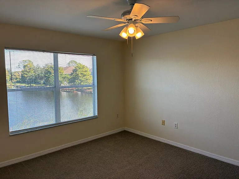 2607 Emerald Lake Ct — Photo 11