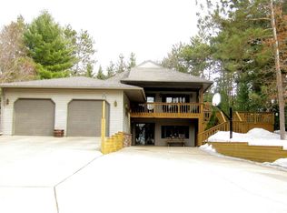 N11688 Koeller Rd, Clintonville, WI 54929