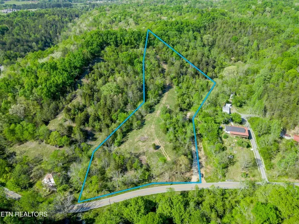 646 N Shiloh Rd, Seymour, TN 37865