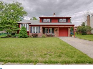 10 Longwood Dr, Burlington, NJ 08016