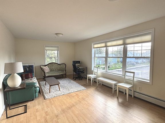 3rd image of 354 Manhattan Drive #11