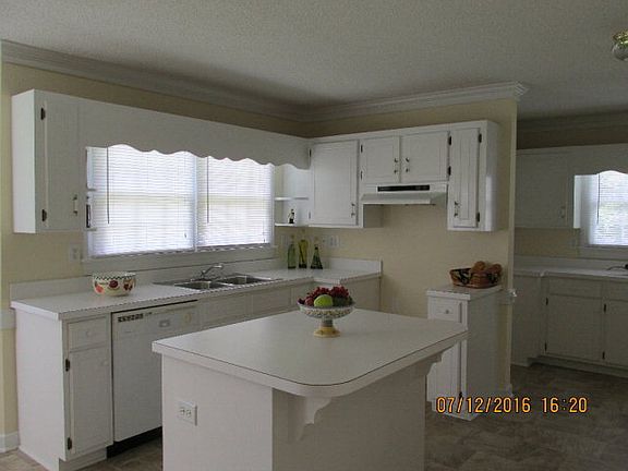 4th image of 100 Beechwood Ct