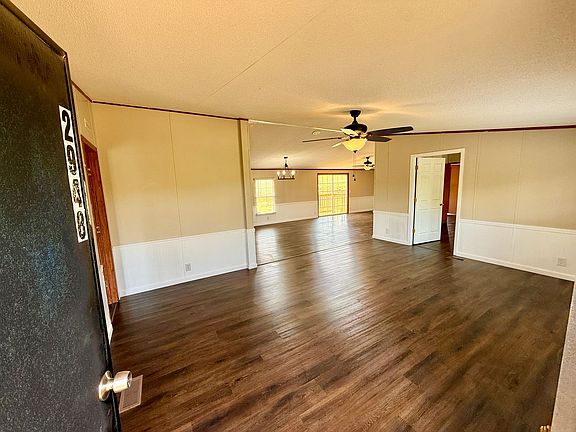 3rd image of 2948 Ellejoy Rd