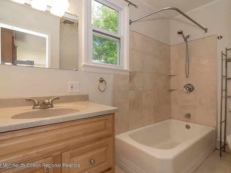 203 Bridge Ave — Photo 10