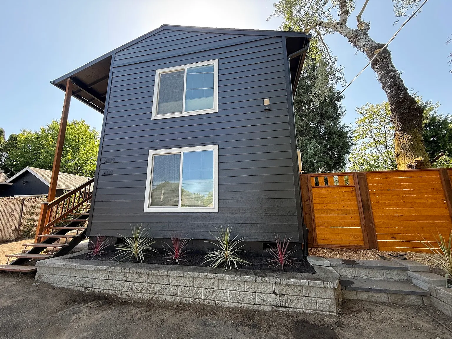 3 bed, 852 sqft, $2,750 — Photo 2
