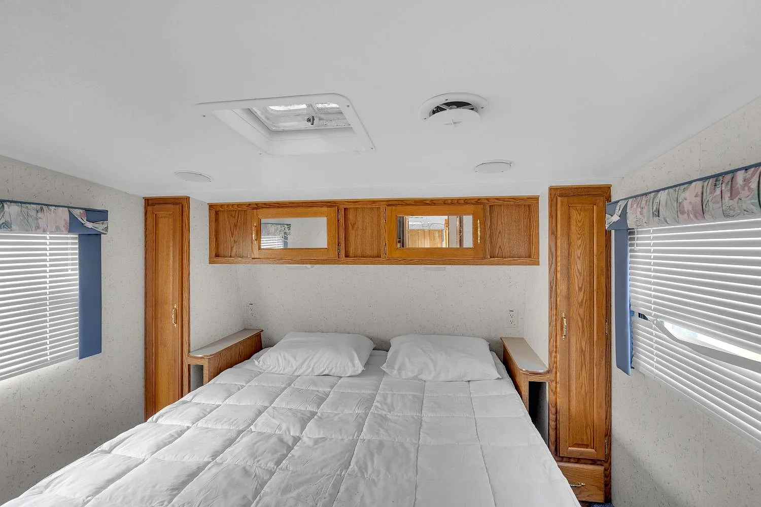 1 bed, 200 sqft, $895 — Photo 3