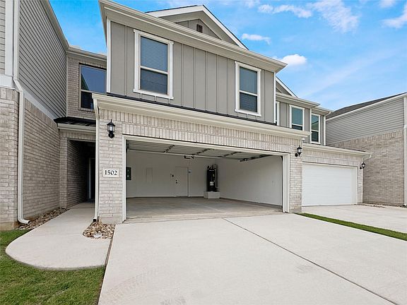 3rd image of 2725 Woodall Dr Unit 1502