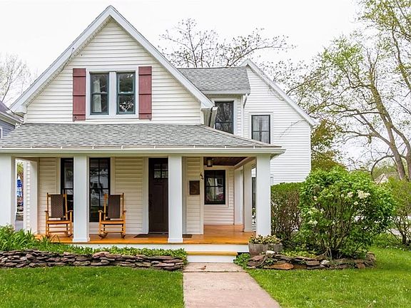 2nd image of 44 Hulburt Ave