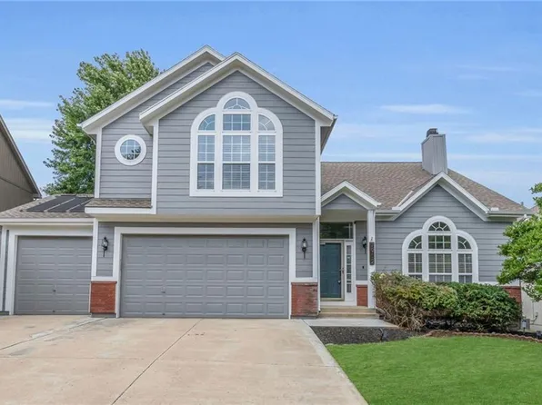 7912 W 155th Pl, Overland Park, KS 66223