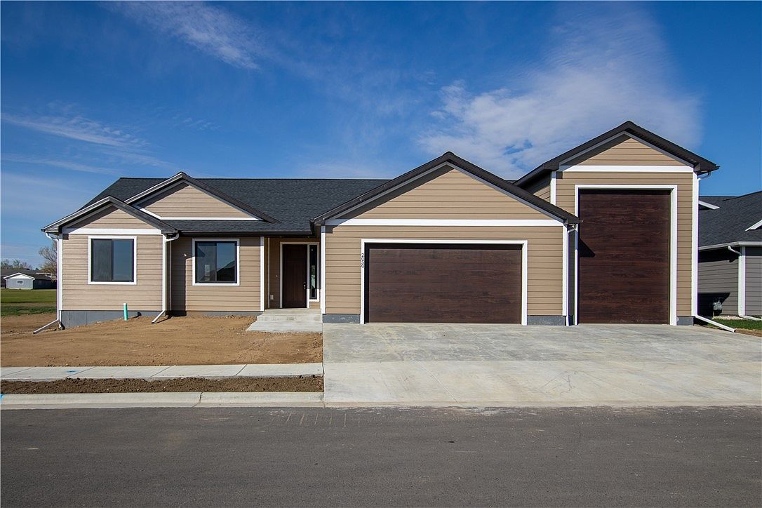 2050 Cypress Point