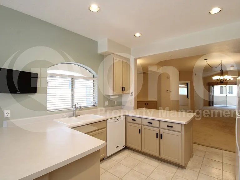 8653 E Royal Palm Rd #2027 — Photo 5