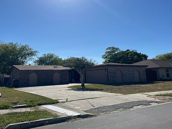 3rd image of 238 Meadow Path Dr