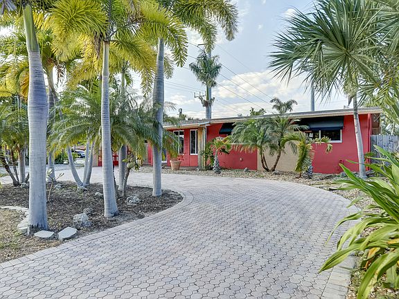 3rd image of 819 NW 26th St