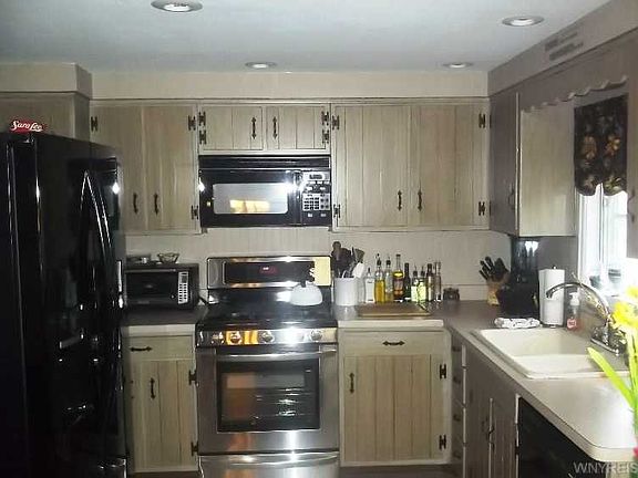 2nd image of 66 Baker Ct