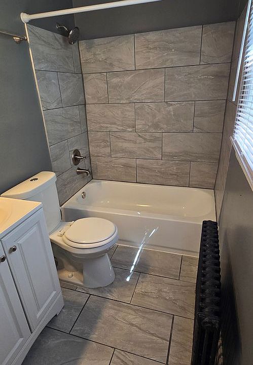 1st image of 2825 Clearview Ave #1