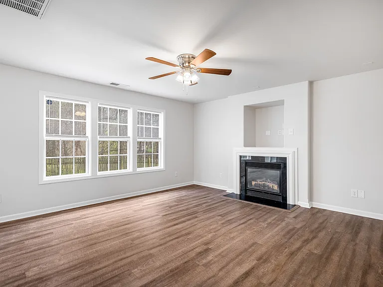 10609 Spring Rain Ct — Photo 2