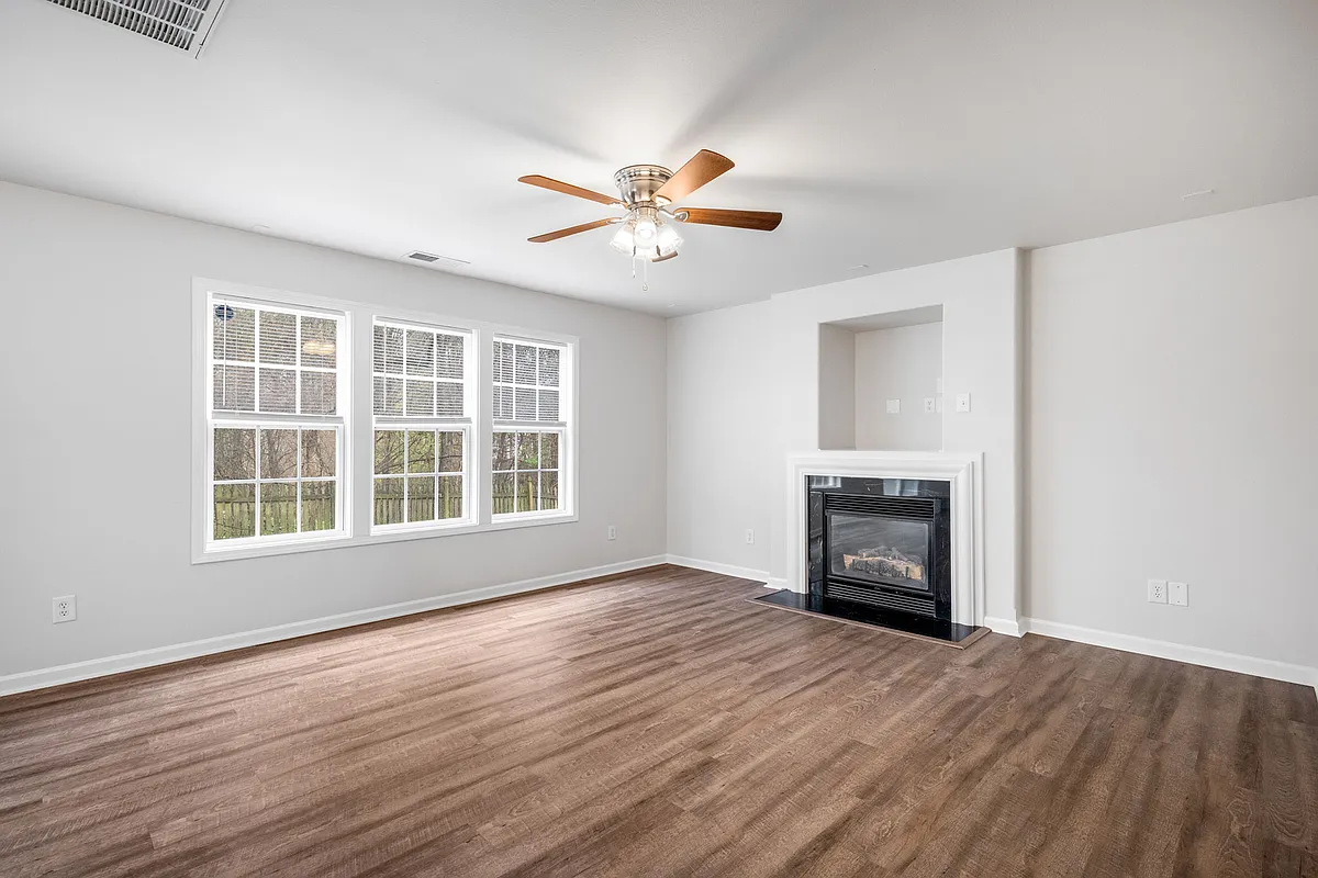 Building Photo - 10609 Spring Rain Ct