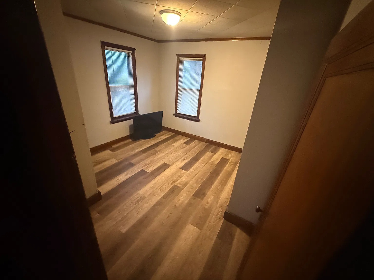 2 bed, 1000 sqft, $750 — Photo 3