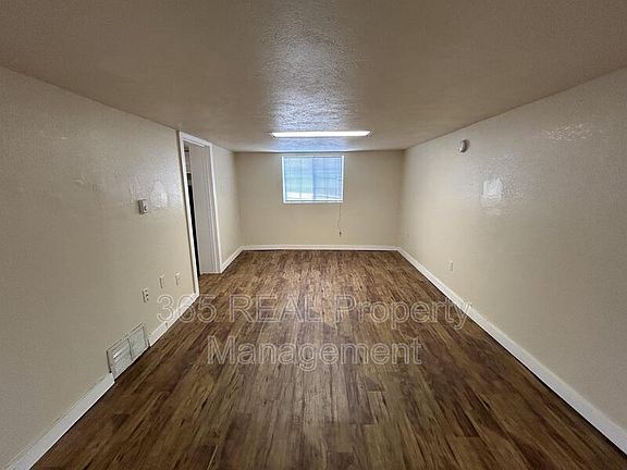 5th image of 1822 7th Ave APT B