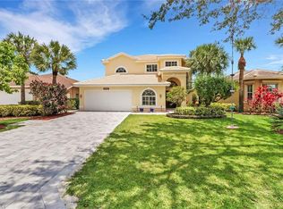 2042 Morning Sun Ln, Naples, FL 34119