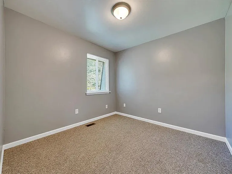 3435 Garden City Blvd SE #1 — Photo 5