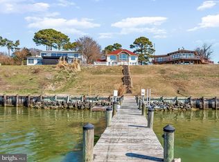 349 Overlook Dr, Lusby, MD 20657