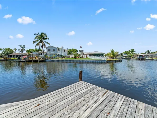 1585 Salmon St, Merritt Island, FL 32952