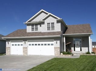 7041 N 16th St, Lincoln, NE 68521