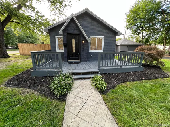 23305 Powell Ave, Hazel Park, MI 48030
